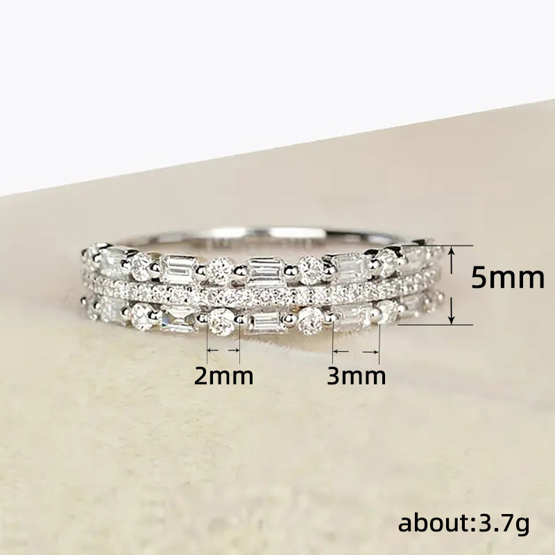 Anello multistrato a tre strati con montatura a cerchio sottile per donna. - Ciondolandia