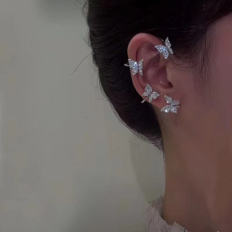 Orecchini alla moda con clip a farfalla e gancio per l'orecchio - Ciondolandia